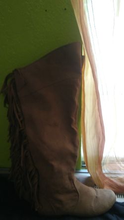 Botas de piel $20.00