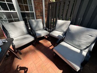 Set of 4 Outdoor Patio Chairs with cushions and covers