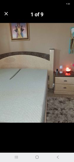 SLEEP NUMBER I8 KING BED AND FRAME AND NIGHT STANDS