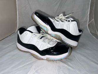 Jordan 11 Retro Low Iridescent Size 10.5