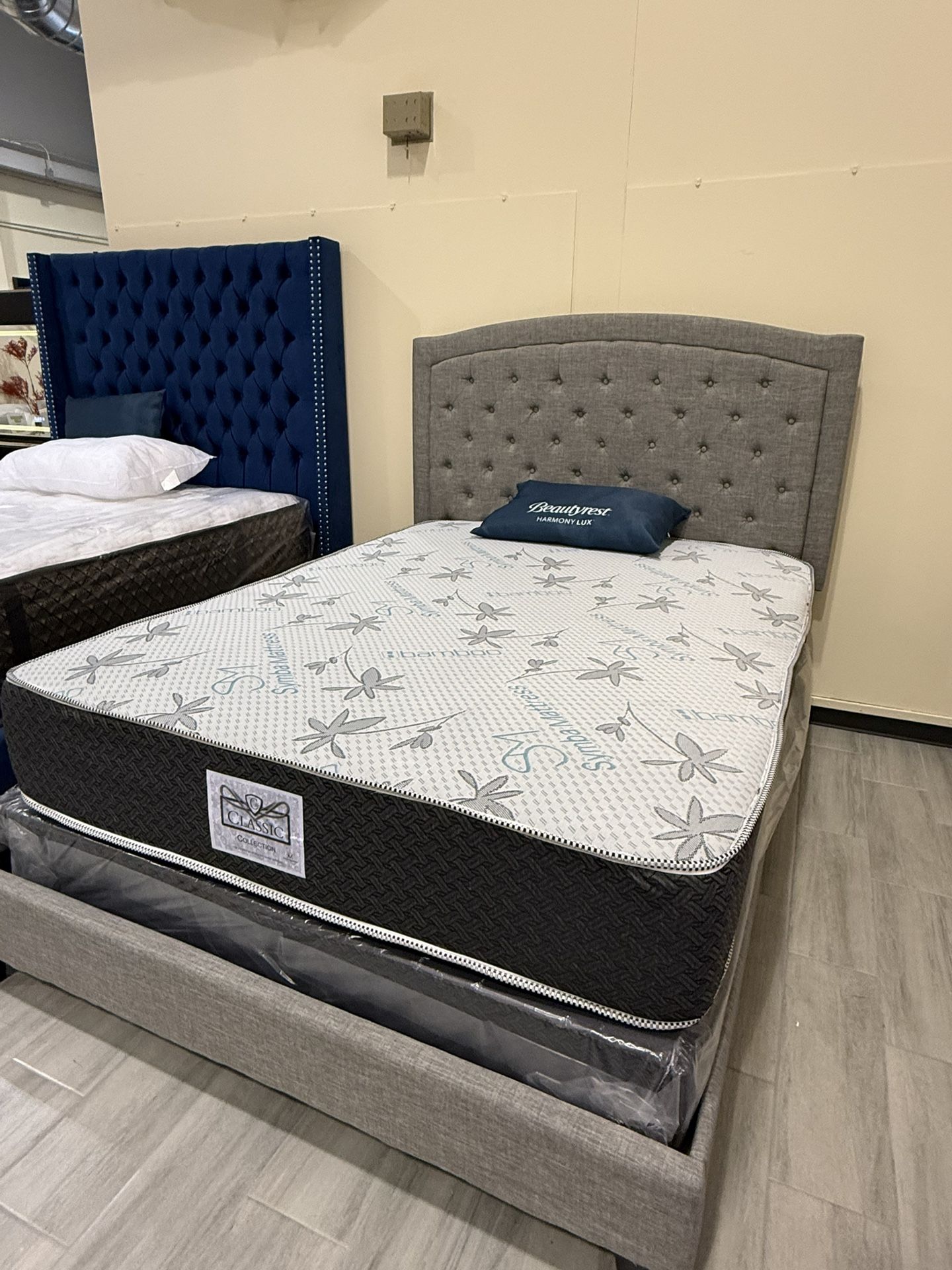 π₯ Queen Bundle Deal β Bed Frame + Mattress + Box Spring π₯