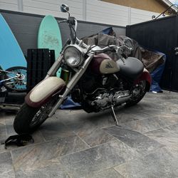 2004 Yamaha V star 1100