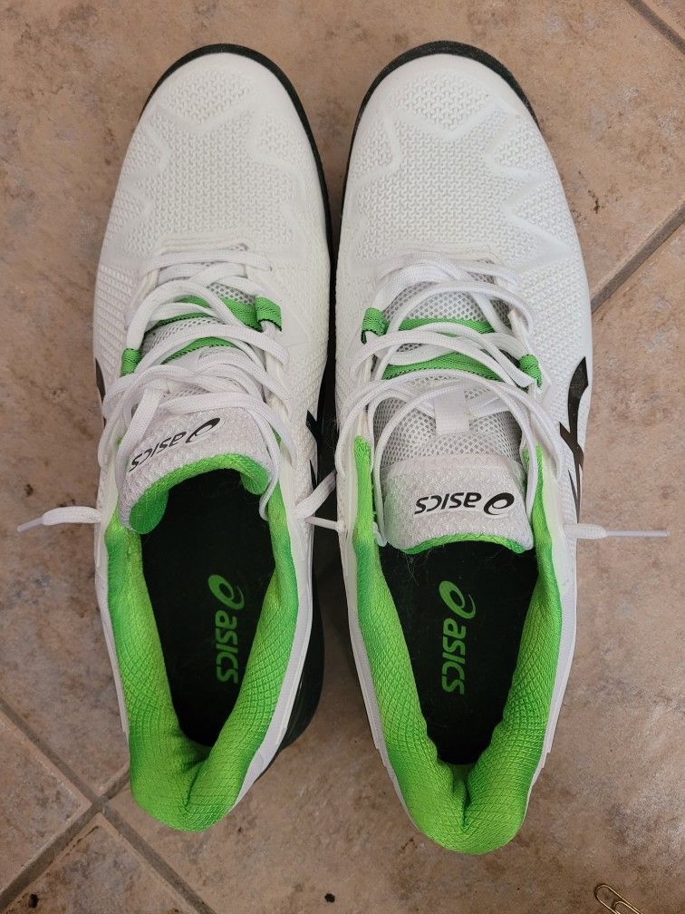 asic sport shoes