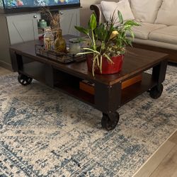 Coffee table With Wheels