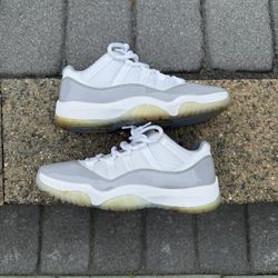 Jordan 11 Low Cement Grey Size 8.5m