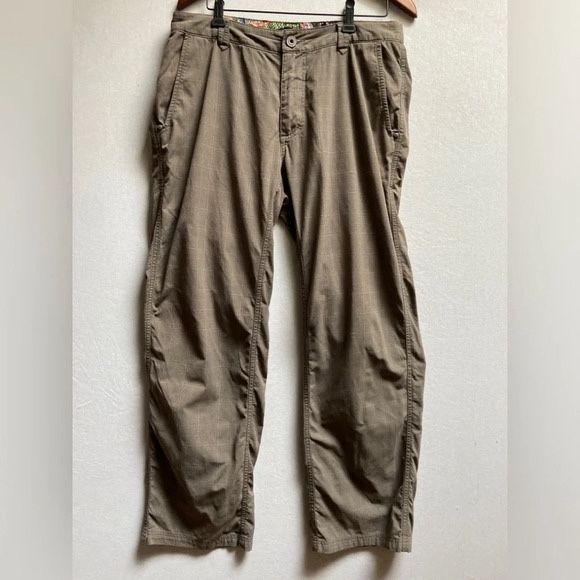 Lululemon Athletica checkered plaid straight leg khaki athletic pants Sz 34