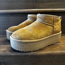 UGG Classic Ultra Mini Platform Size 9