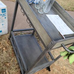 Serving tray , Carrito para servir . 40.00