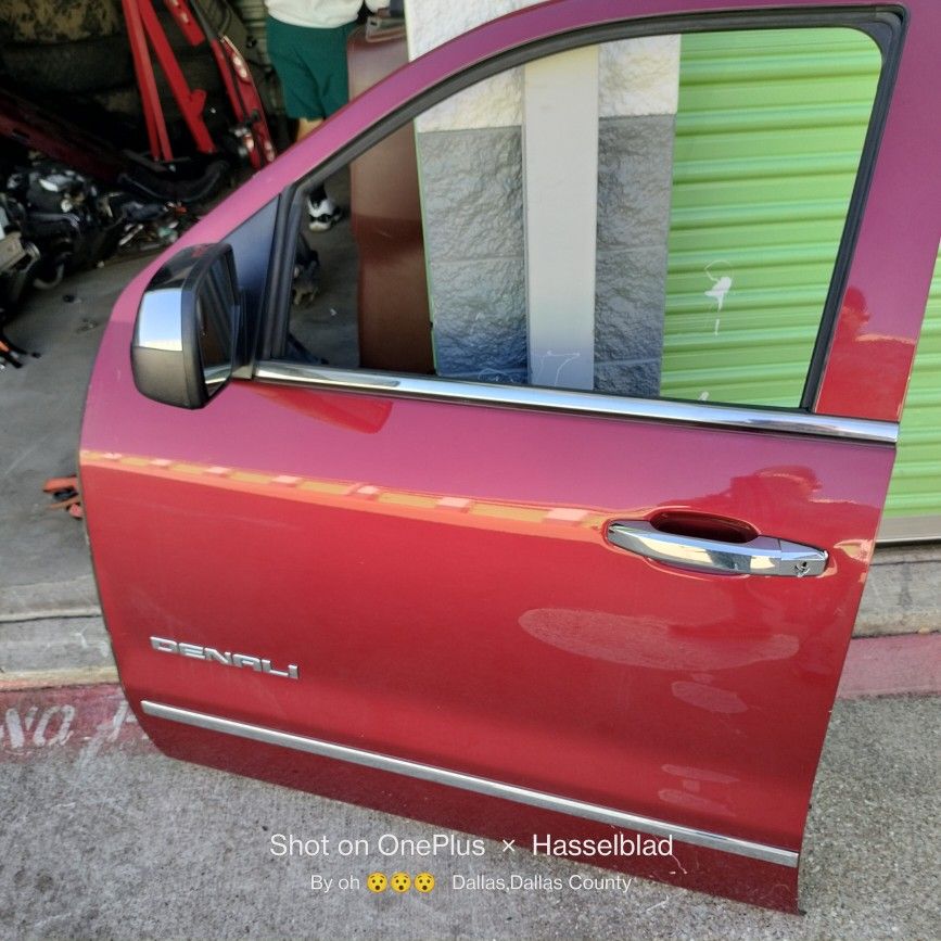 Parts 2015 To 2018 GMC Denali Driver Door