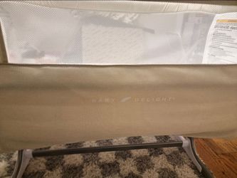 Baby delight bedside bassinet