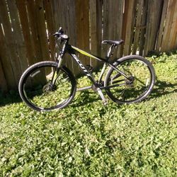 29in Scott Aspect  Hard Tail Down Hill Every Day Riders Dream