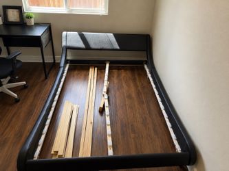 FREE Bed Frame/ mattress – Needs Repair or Parts