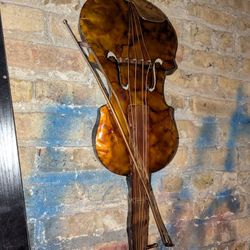 vintage striking 3-d metal burnished violin realistic: STRINGS, BOW - WALL ART