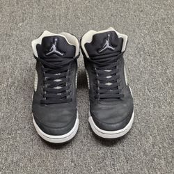 Nike Air Jordan 5 Retro Mid Oreo Size 10.5 CT4838-011 Moonlight Black White