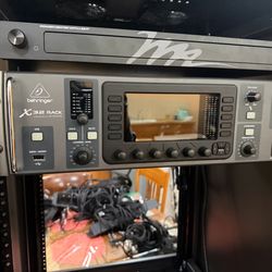 Behringer x32rack mixer