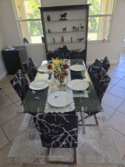 Dinning table with 6 chairs