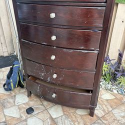 Free Dresser 