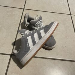 grey and white adidas campus women’s size 7