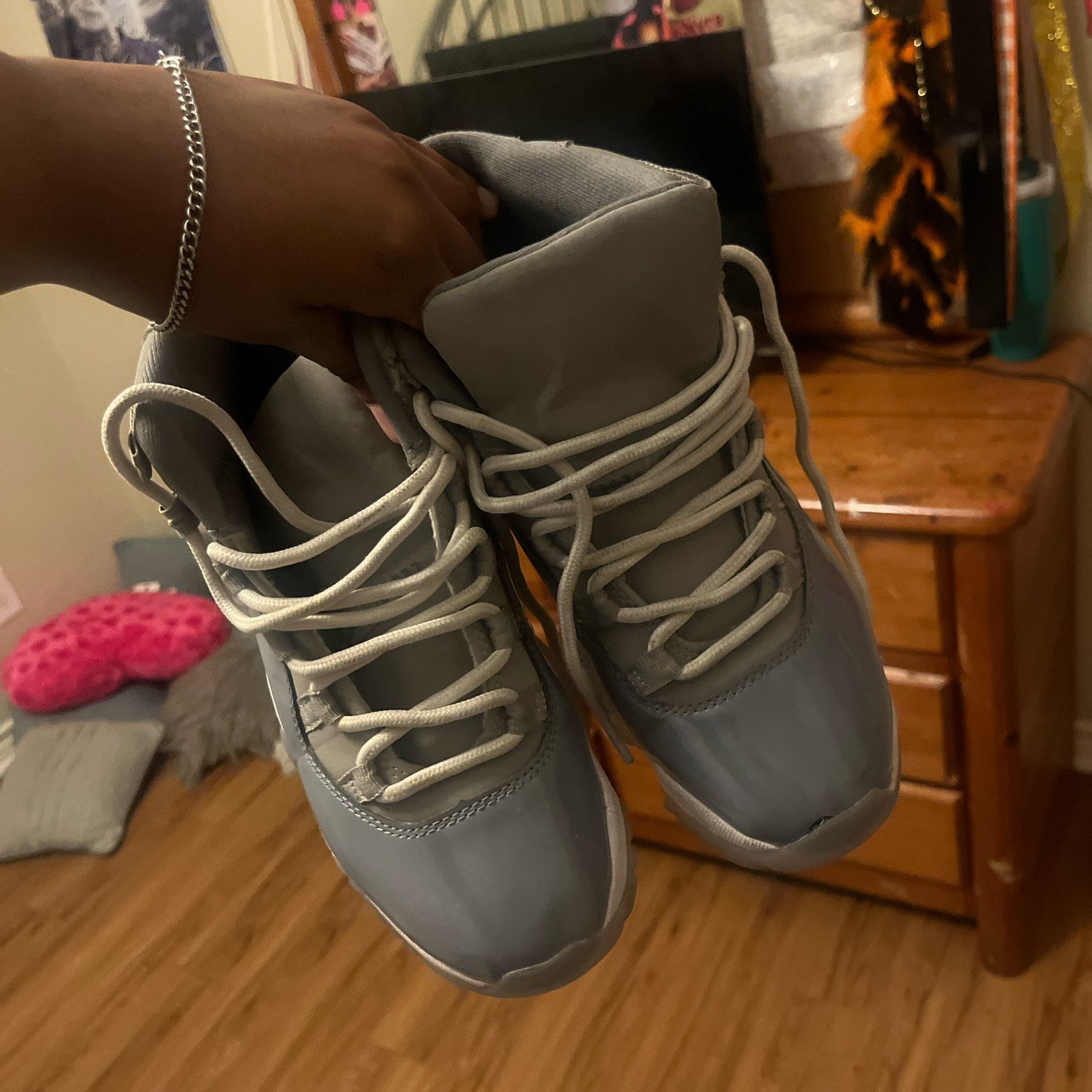 jordan 11 grey size 7.5