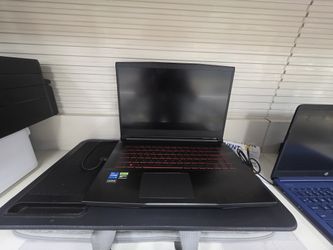 MSI Gaming Laptop With Lap Board