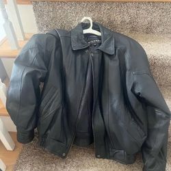 Men’s leather jacket, size medium