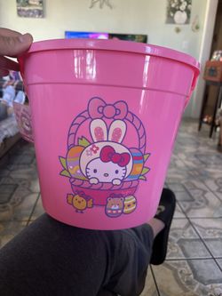 Hello Kitty Bucket