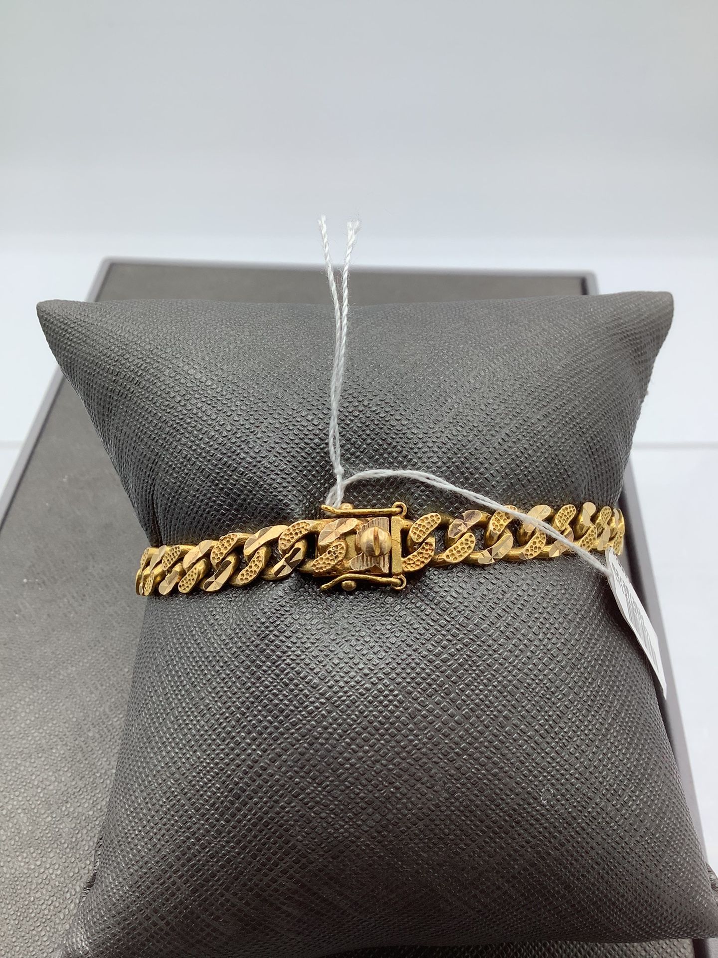 14kt Yellow Gold Bracelet 