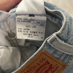 Levi’s jeans women’s size 31