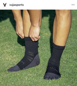 VUJA Brand Non Slip Toe Socks / Sports Footwear / Bear Foot Toe Socks