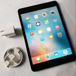 iPad Mini 1,  Wi-Fi Internet Access,  Excellent Condition.  Like New 