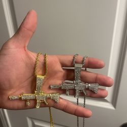 Gun Chain And Pendant Silver And Gold Pla Tee d