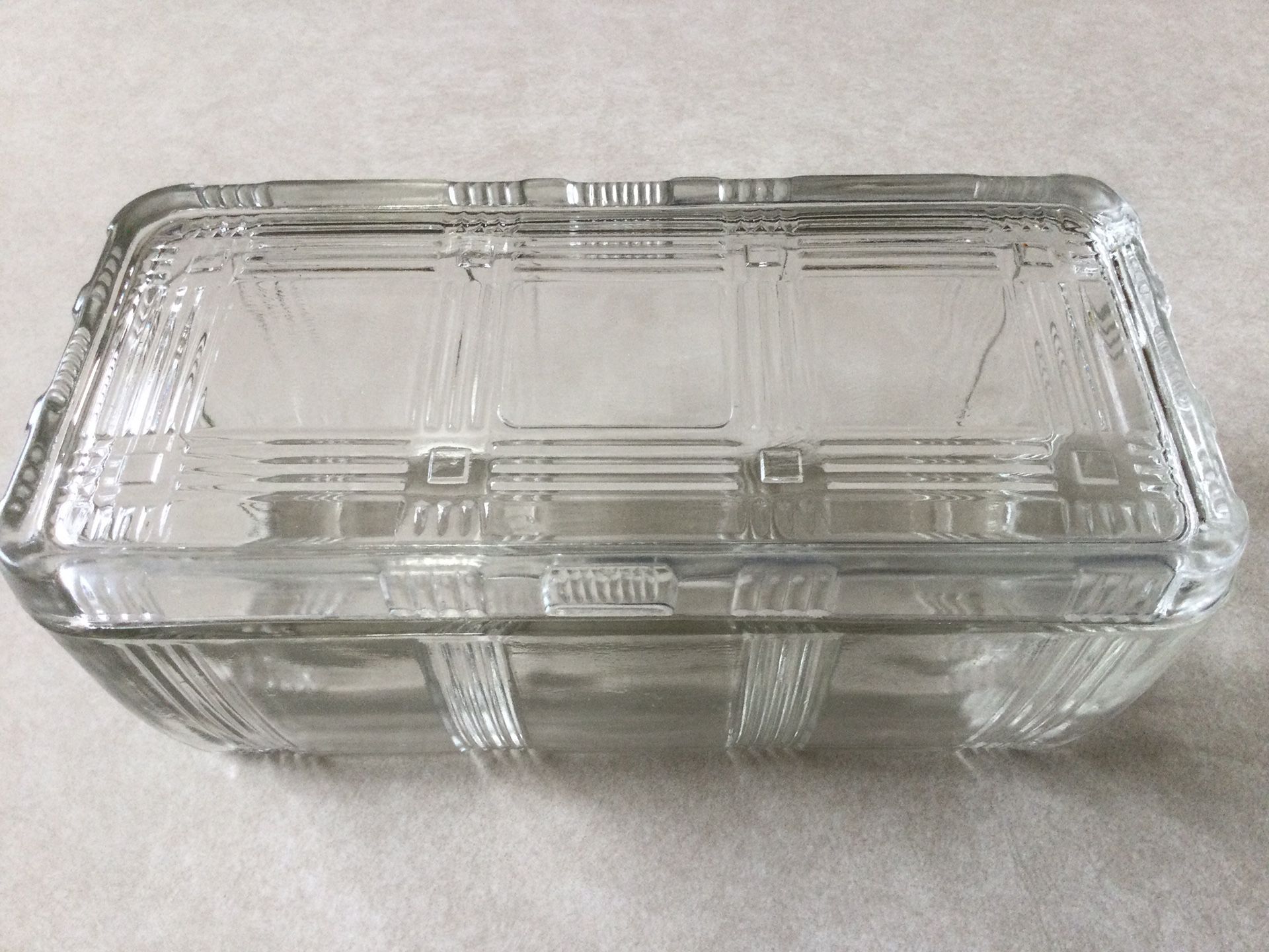 VINTAGE 50’S  CRISS CROSS GLASS REFRIGERATOR STORAGE CONTAINER WITH LID