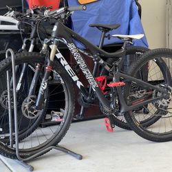 Santa Cruz Medium + 1 Trek Marlin 5 For Free