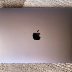 2020 Macbook Air Intel i3 cpu with 8GB ram and 250GB Storage with latest OS Sequoia