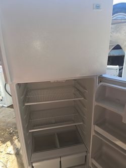 Roper Fridge By Whirlpool Apt Size 28 by 67 High