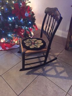 Antiq rocking chair