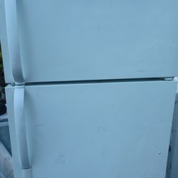 Refrigerator top Freezer 