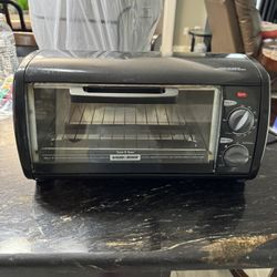 Black And Decker toaster Oven 