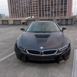 2016 BMW i8