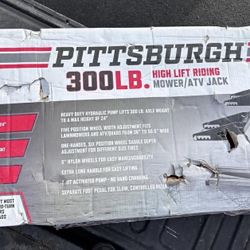 Pittsburgh 300lbs Atv / Lawnmower Lift