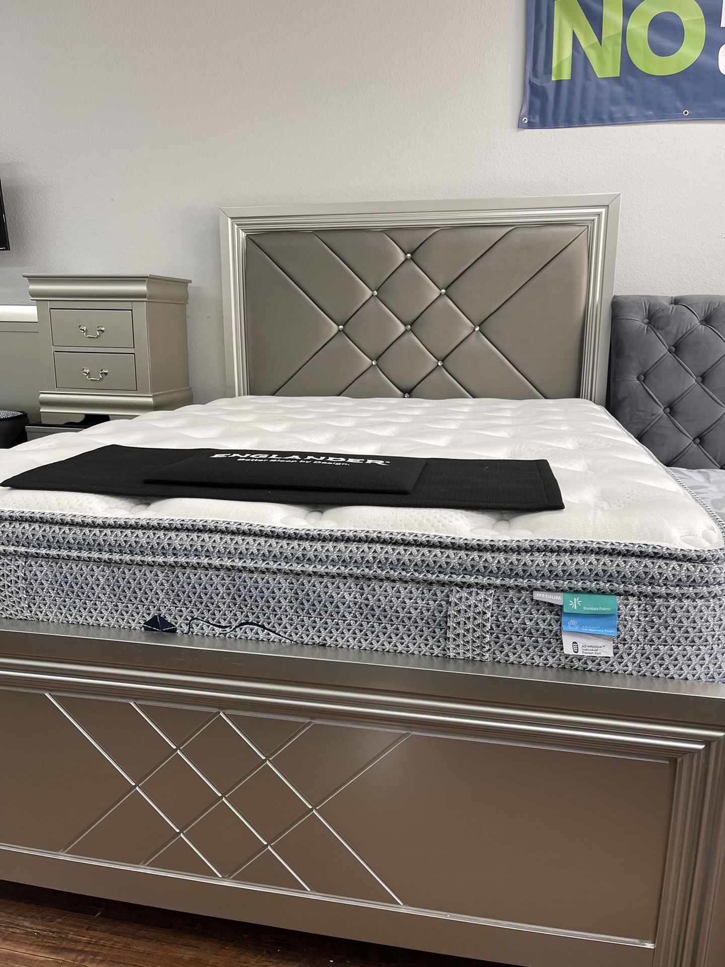 Queen Bed Frame (Delivery Available) for Sale in San Antonio, TX OfferUp
