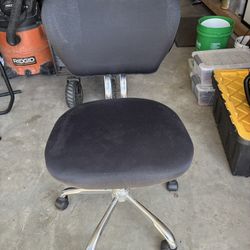 Free Task Chair