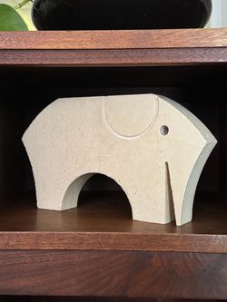 MCM Fratelli Mannelli Travertine Elephant