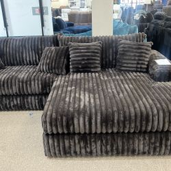 2pc Yeti Gordo Sectional 10.6 Ft X 6.5 Grey 10.6 Ft X 6.5 In Brown 