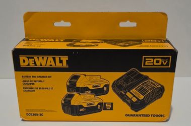 DEWALT 20V Max Battery and Charger Kit DCB205-2C