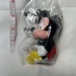 1999 Vintage Kelloggs Disney Mickey Mouse Mini Bean Toy 