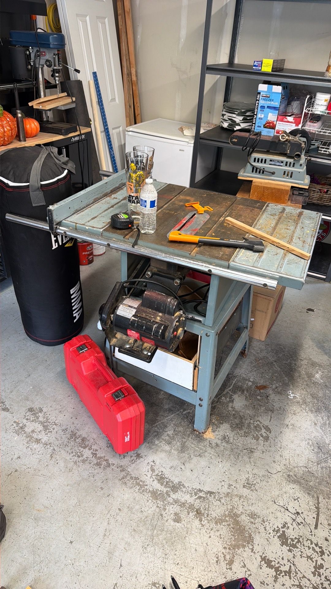 Delta 10โ contractor table saw