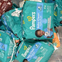 Pampers Wipes 216 Count 