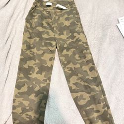 Old Navy Camo Joggers - Size L (10-12)