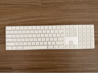 Apple Magic Keyboard